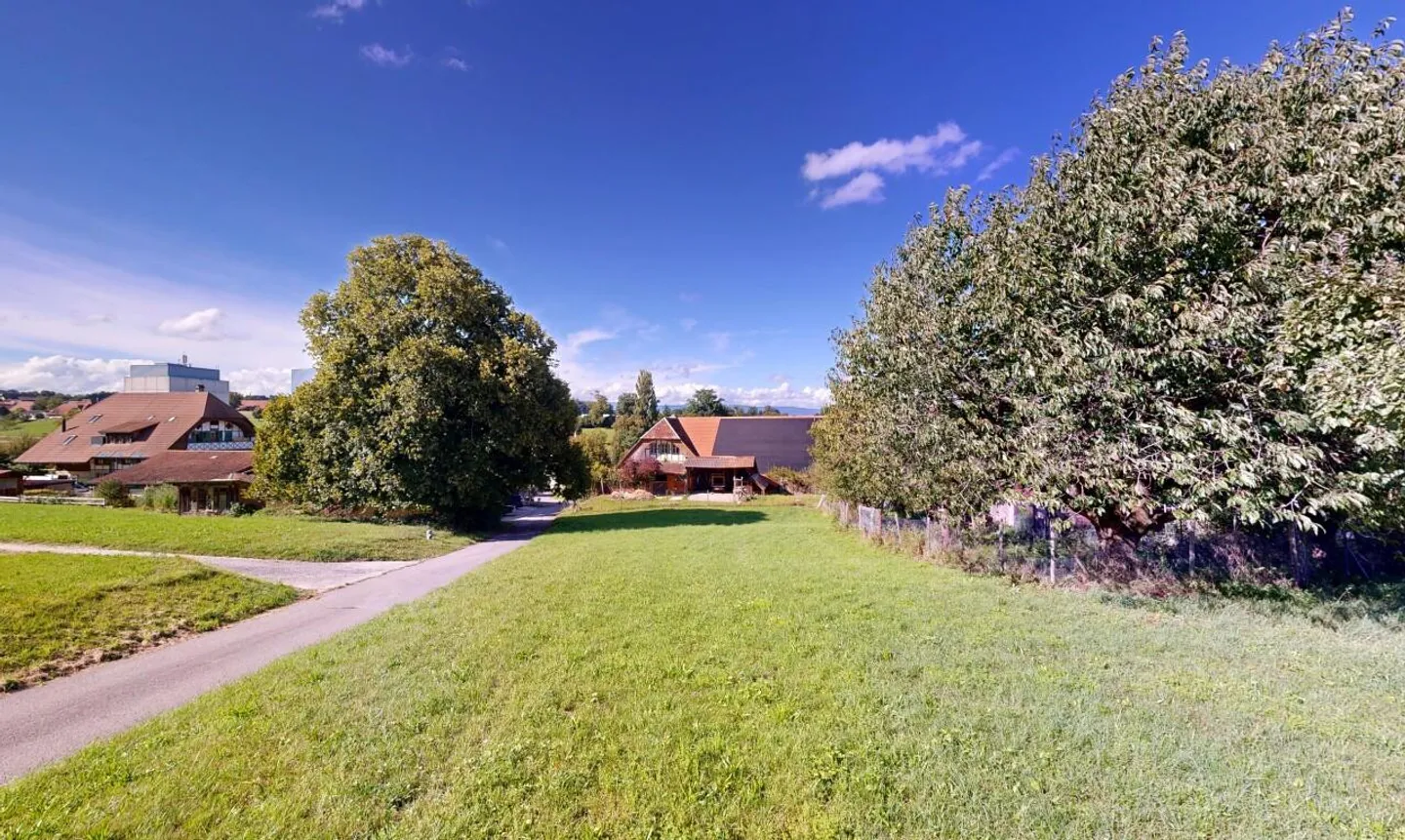 Attraktives Eckgrundstück mit Geschichte und Potenzial in Biberen - Foto 9 von 11