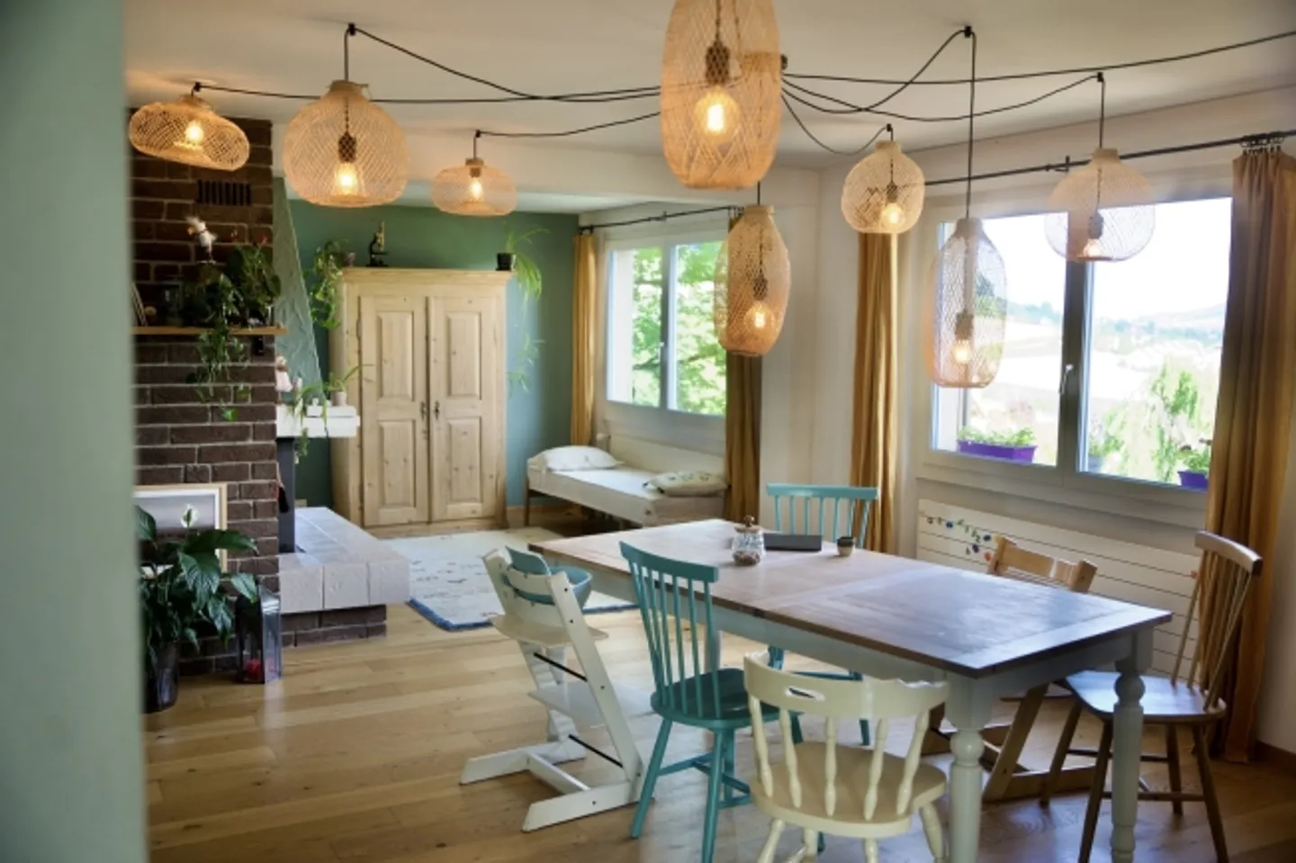 «6 ZIMMER-HAUS IN SCHNEISINGEN (AG), MÖBLIERT, TEMPORÄR» - Foto 1 von 9