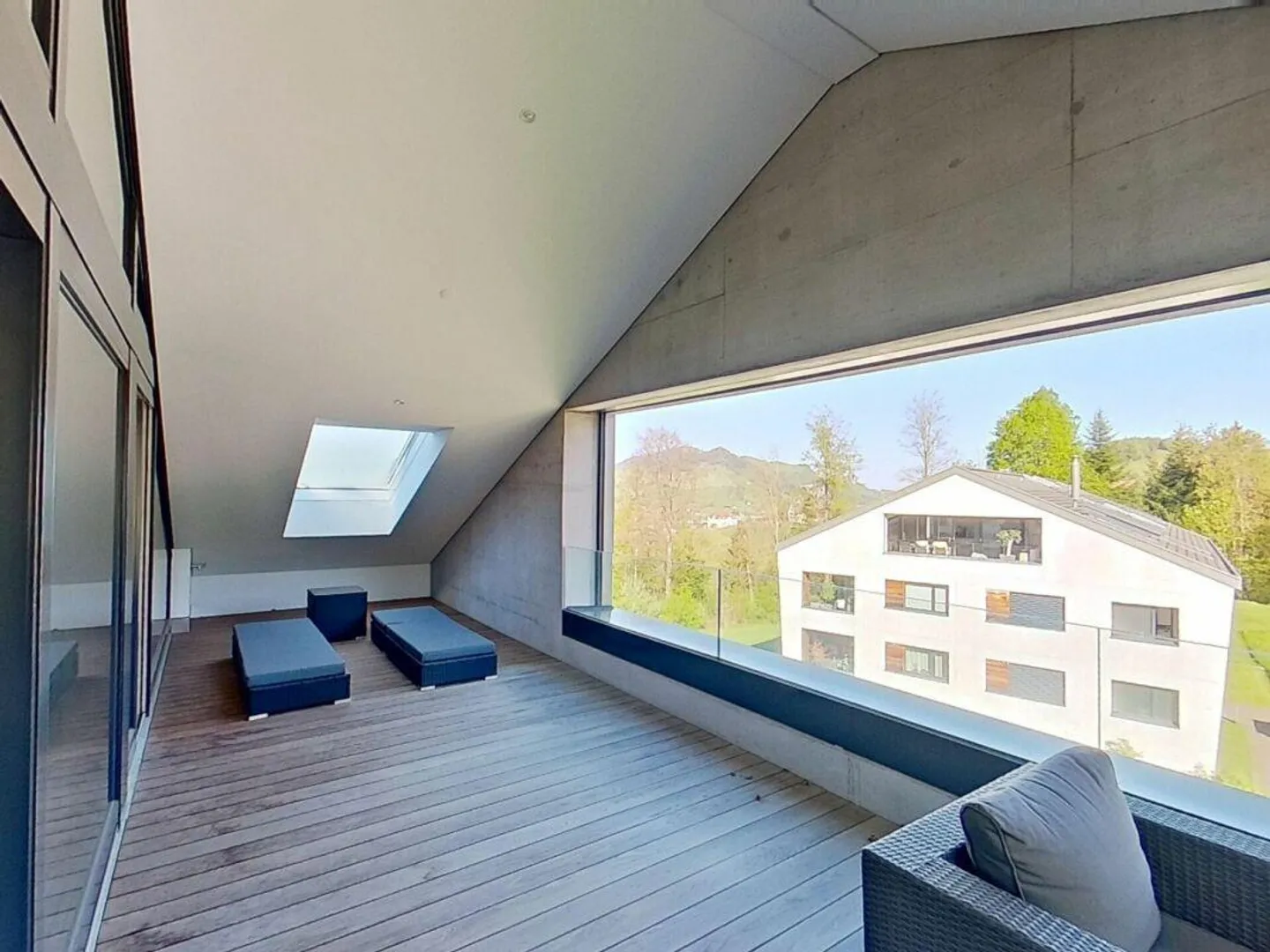 Exklusive Dachwohnung mit Aussicht - Foto 9 von 12