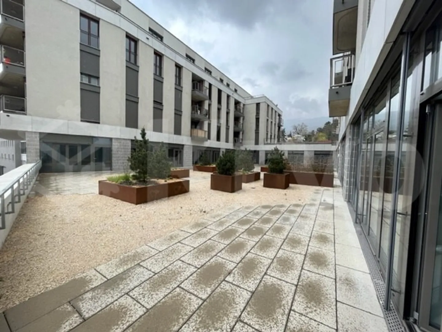 Delémont, wunderschöne 4,5 Zimmer mit großer Terrasse - B3.RS.SA5 - Foto 1 von 10