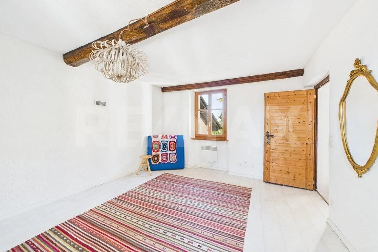 Two magnificent houses on a property with garden and forest - Photo 13 of 13