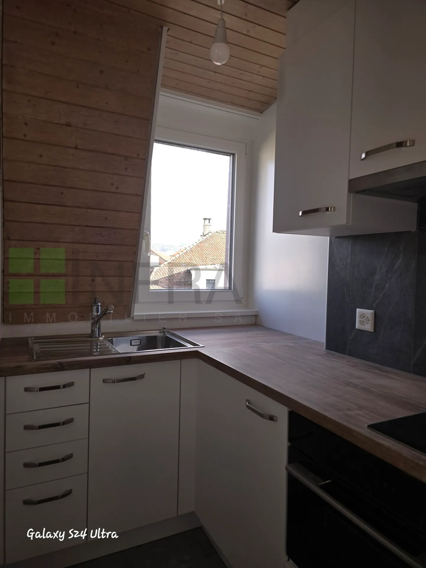 51 m2 attic studio without elevator - Photo 2 of 9