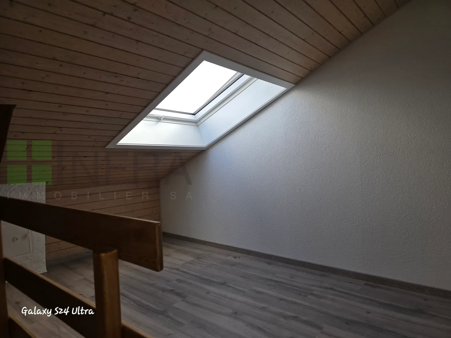 51 m2 attic studio without elevator - Photo 5 of 9
