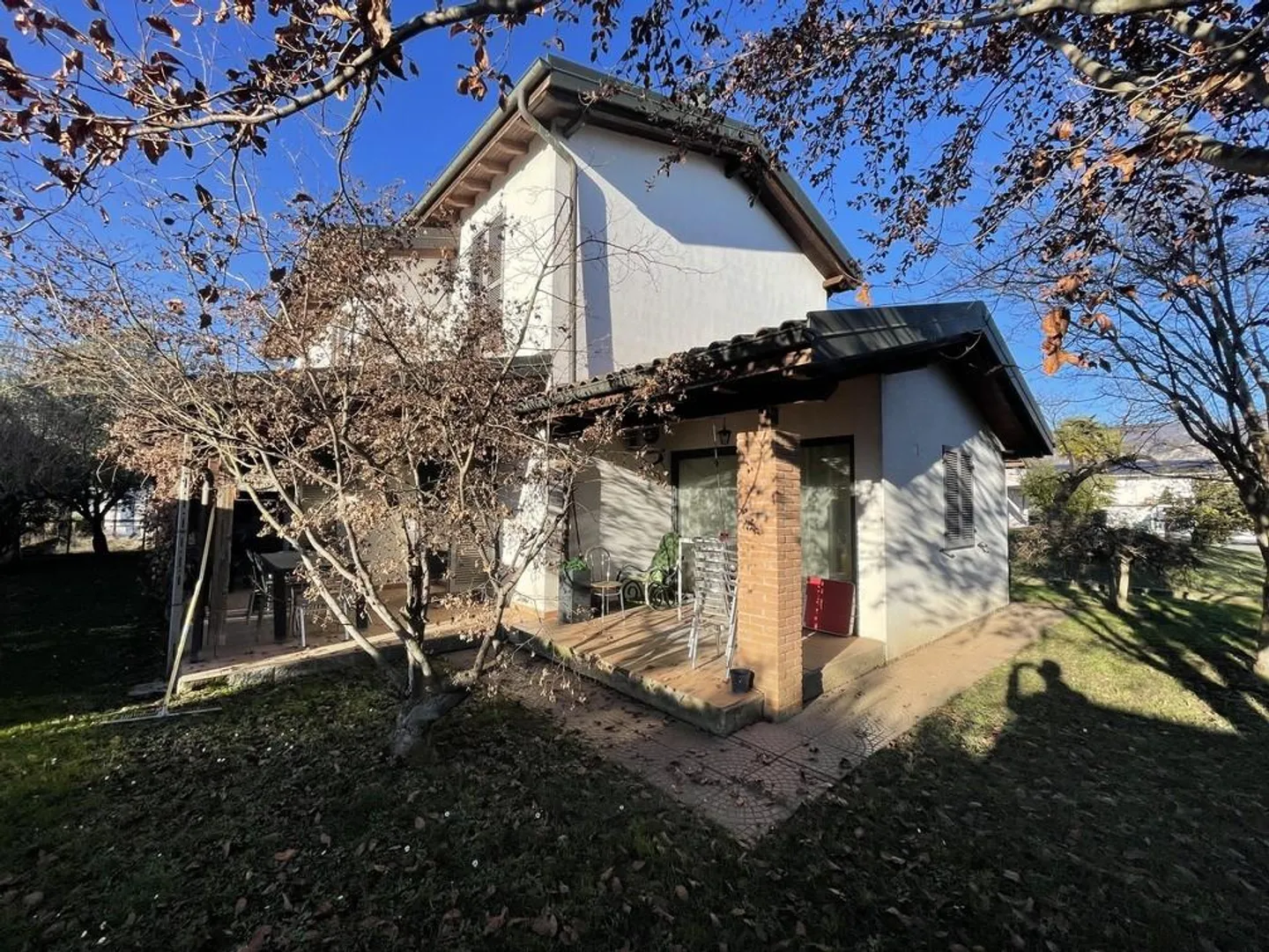 Large Detached House 5.5 with Garden - Photo 3 of 13