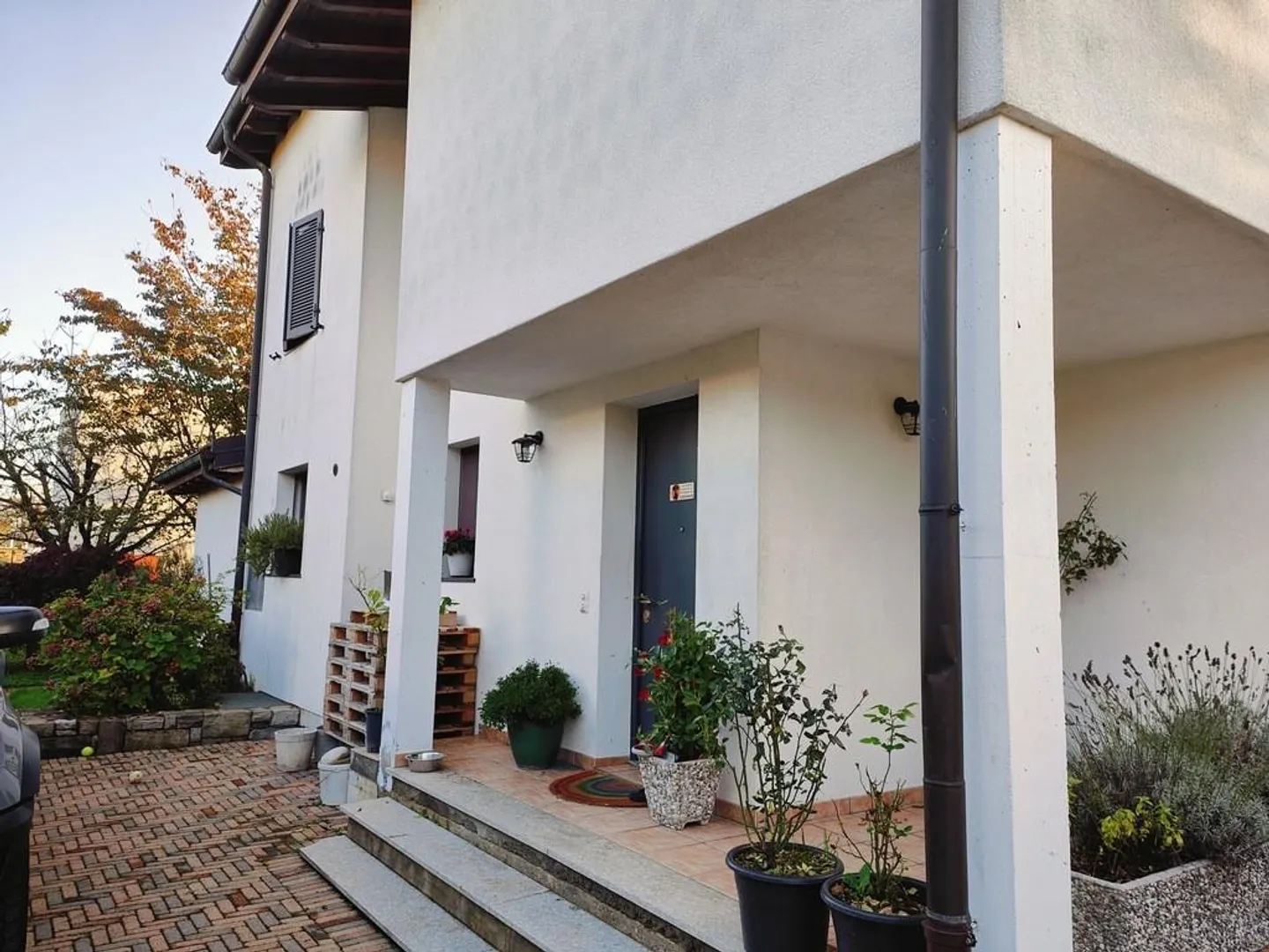 Large Detached House 5.5 with Garden - Photo 4 of 13