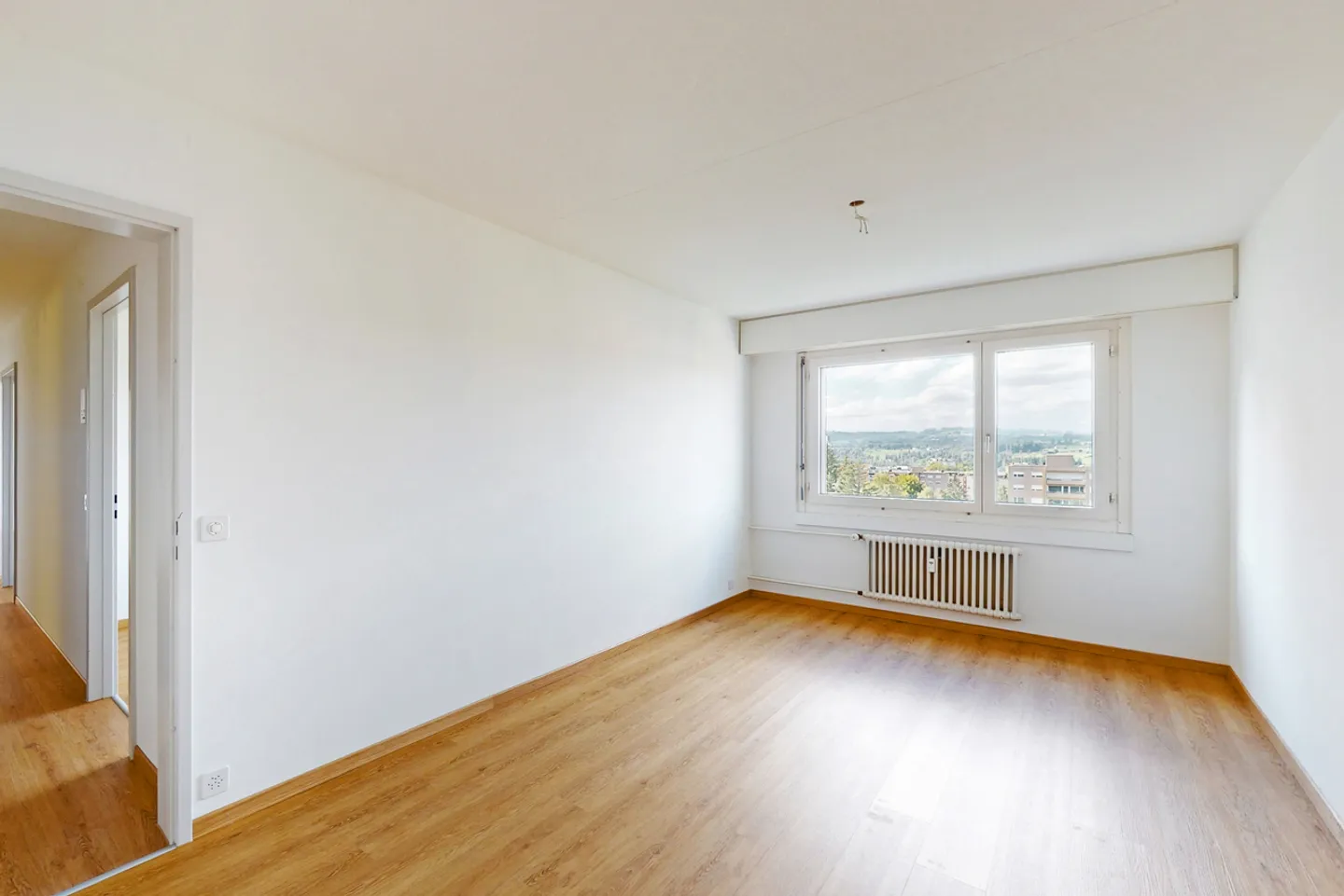 Ihr neues Zuhause mit einzigartiger Aussicht in Reussbühl - Foto 7 di 11