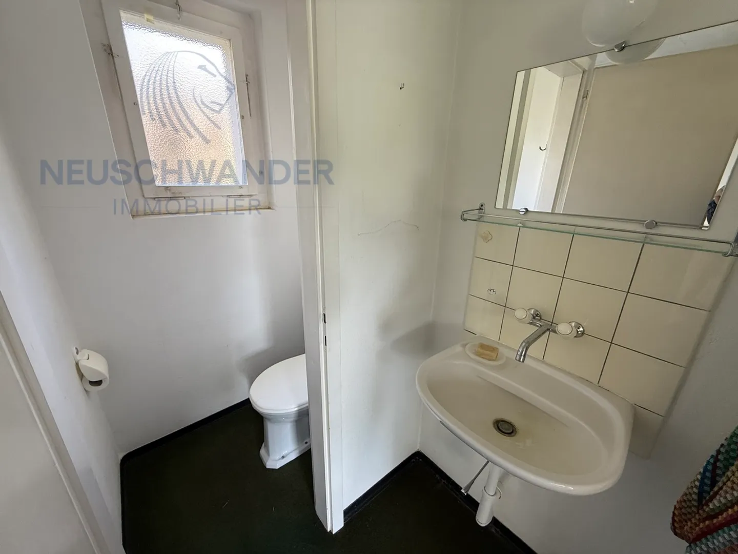 Au calme assuré au bout d’une impasse sur les hauteurs de la ville - Photo 14 sur 19