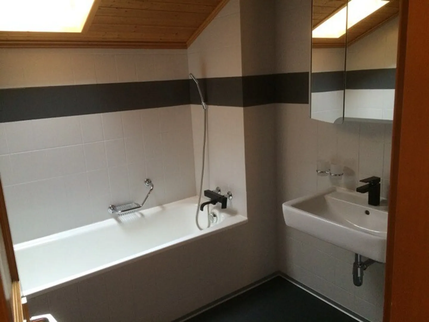 Charmante Duplexwohnung in Enney - Foto 6 von 11