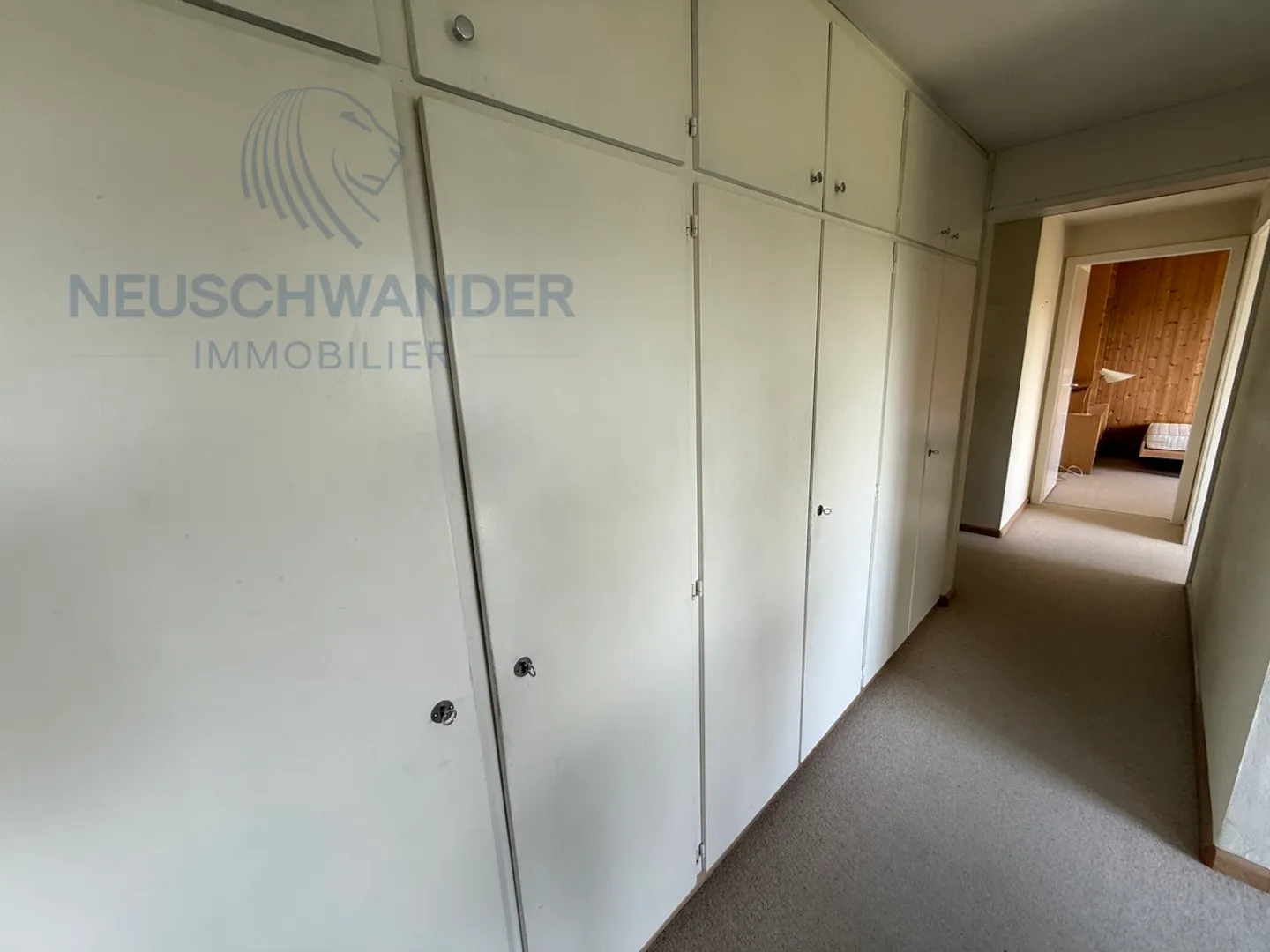 Au calme assuré au bout d’une impasse sur les hauteurs de la ville - Photo 17 sur 19