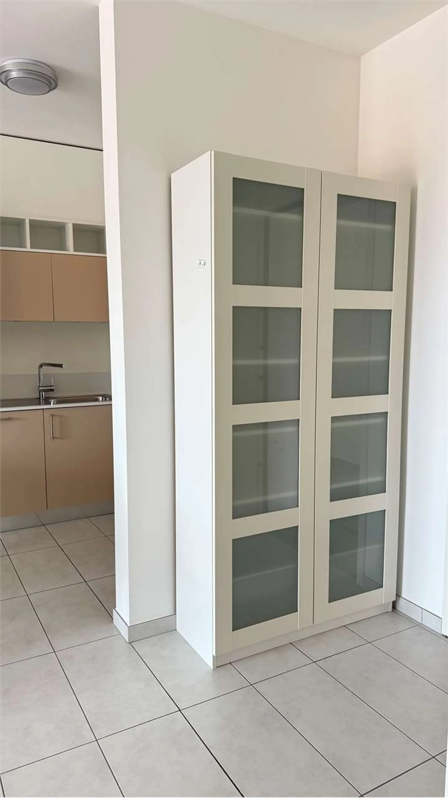 Helles 2,5-Zimmer-Wohnung komplett möbliert mit großem Terrassenbereich - Foto 13 von 13
