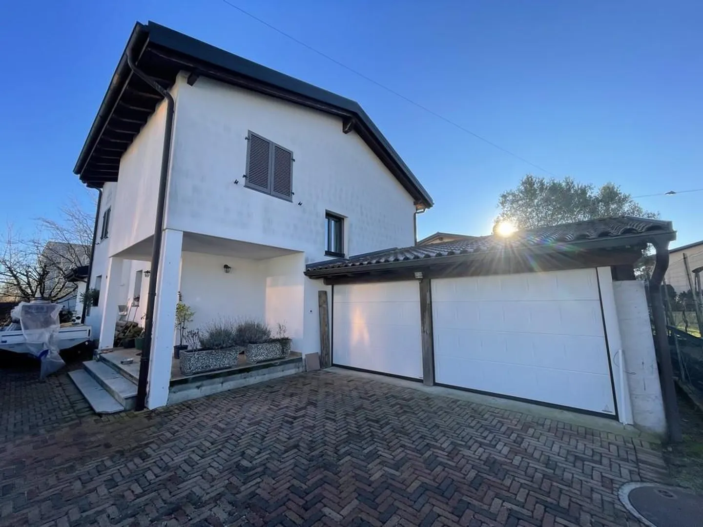 Large Detached House 5.5 with Garden - Photo 5 of 13