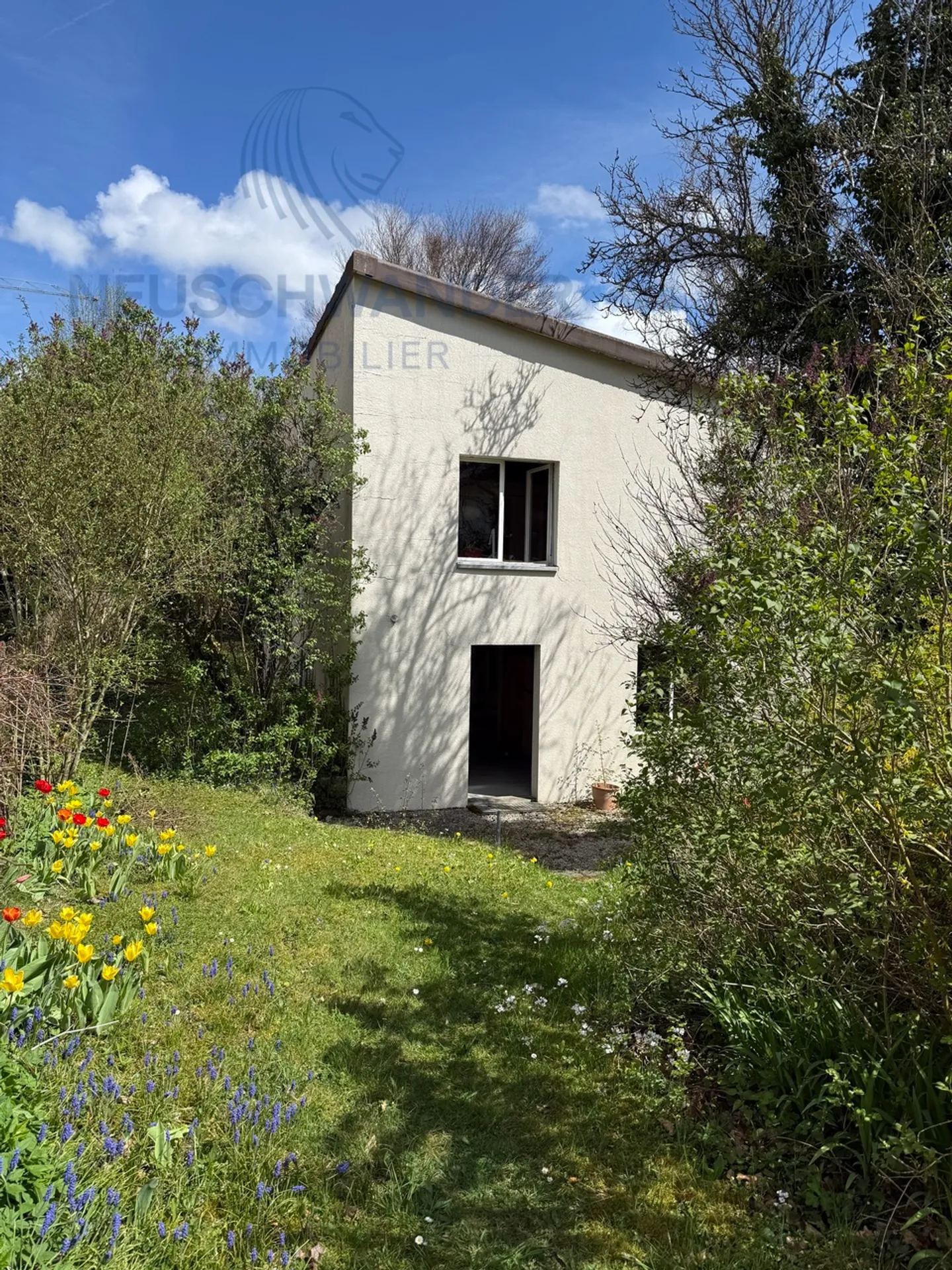 Au calme assuré au bout d’une impasse sur les hauteurs de la ville - Photo 10 sur 19