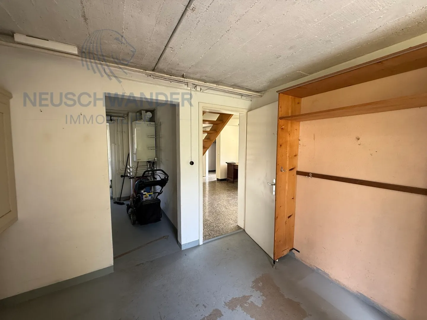 Au calme assuré au bout d’une impasse sur les hauteurs de la ville - Photo 12 sur 19