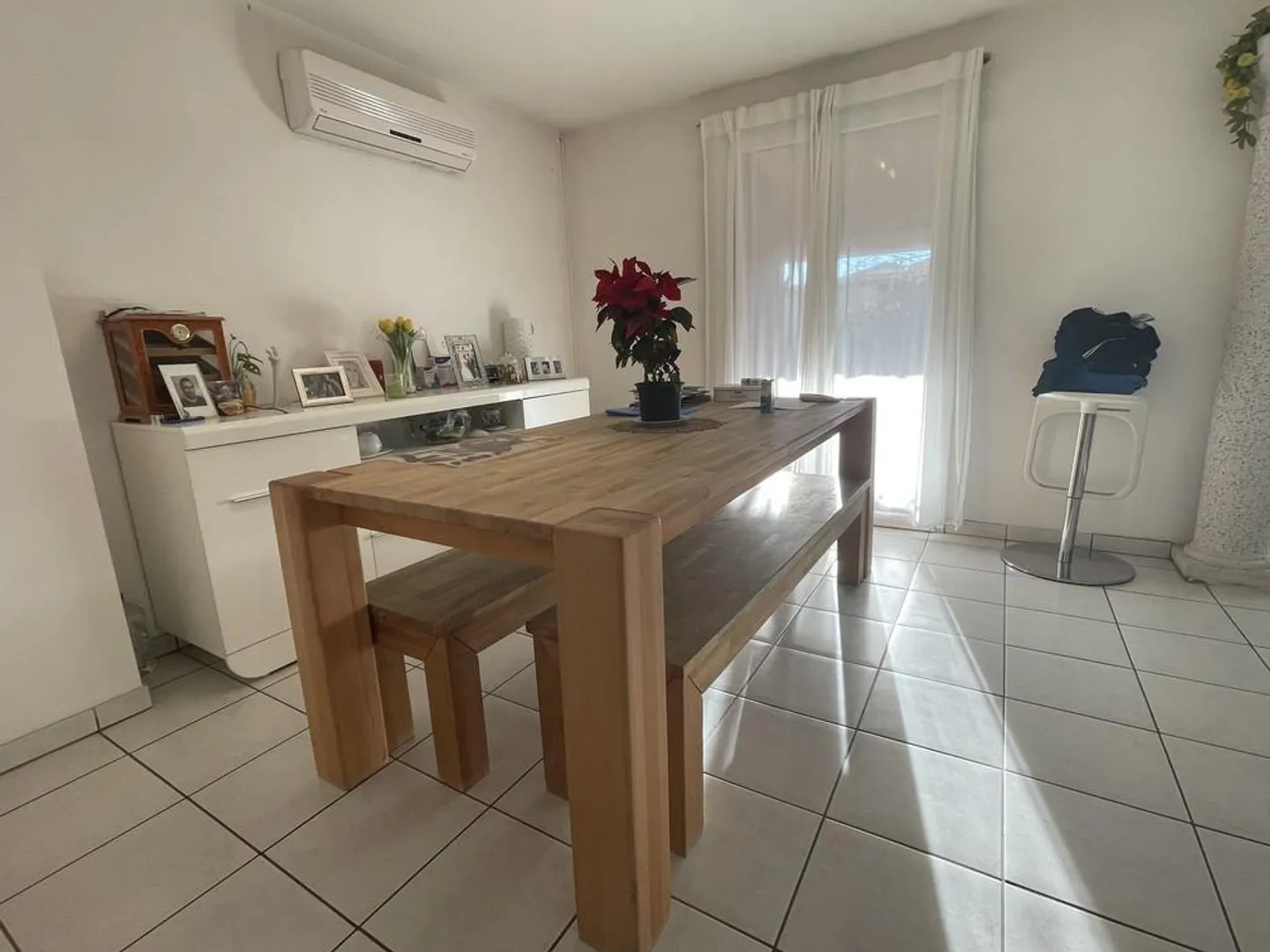 Large Detached House 5.5 with Garden - Photo 10 of 13