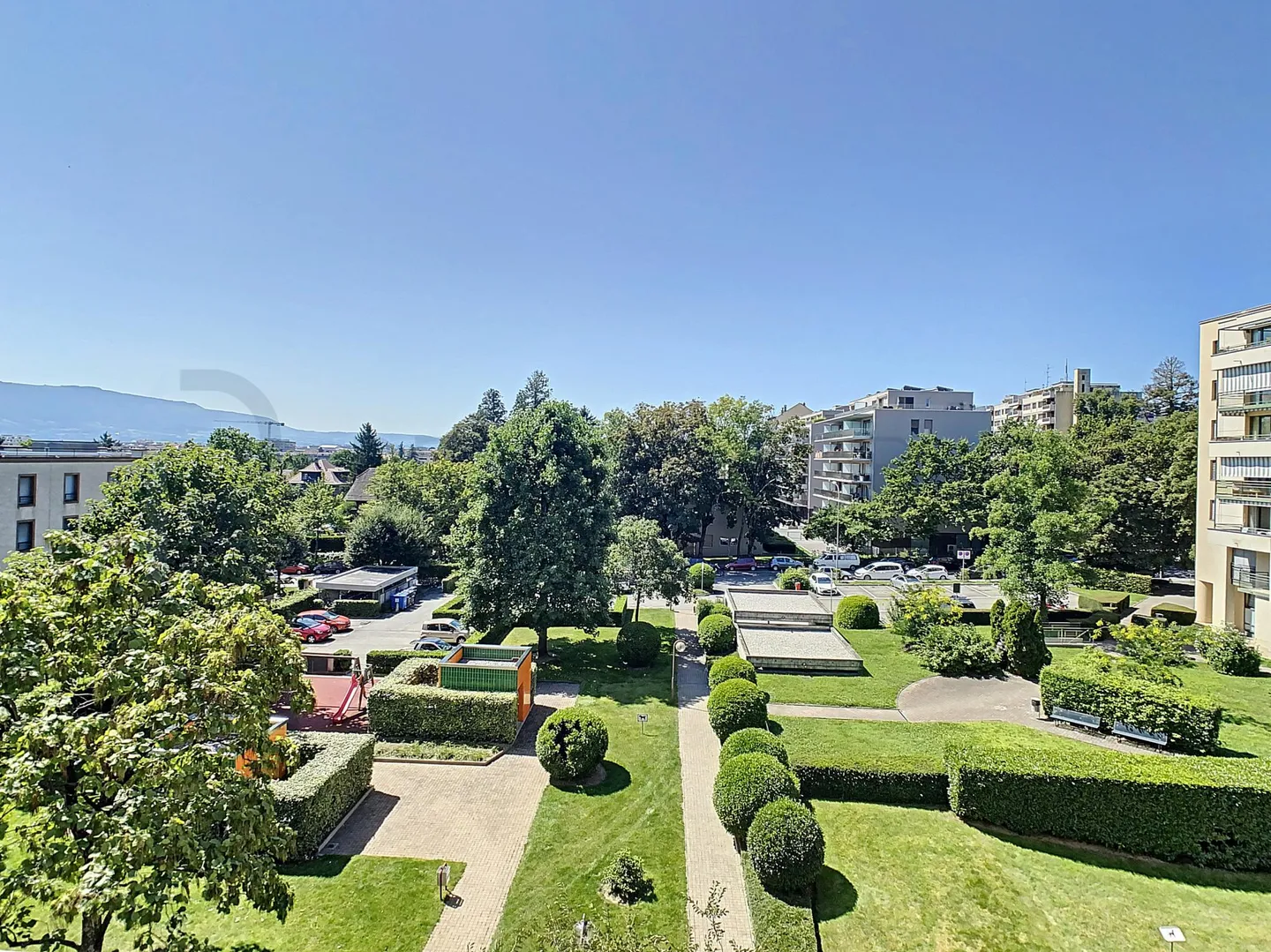 Appartamento attraversante con terrazza - Foto 1 di 1
