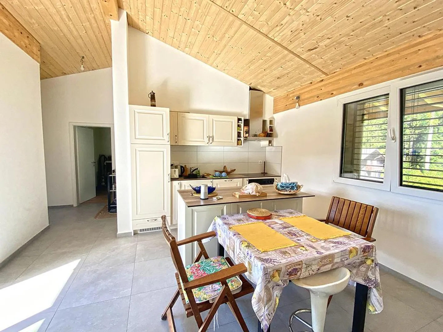 LES PACCOTS - APPARTAMENTO INCANTEVOLE - 2,5 LOCALI - Foto 2 di 6