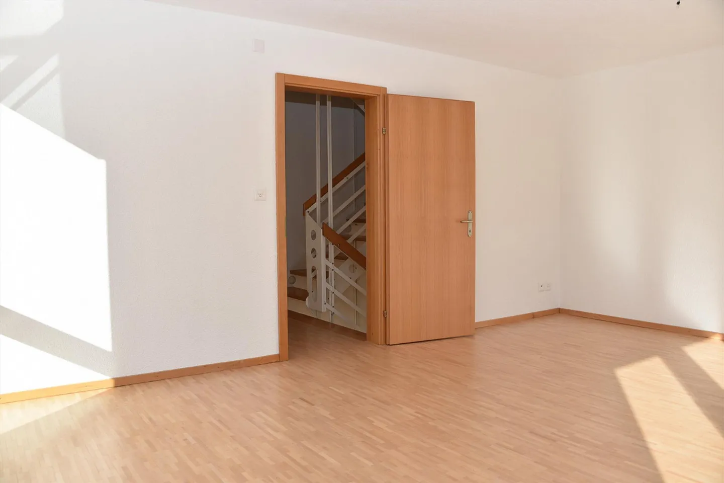 Plenty of Space to Live: Corner Townhouse in a Quiet Location - Photo 15 of 25