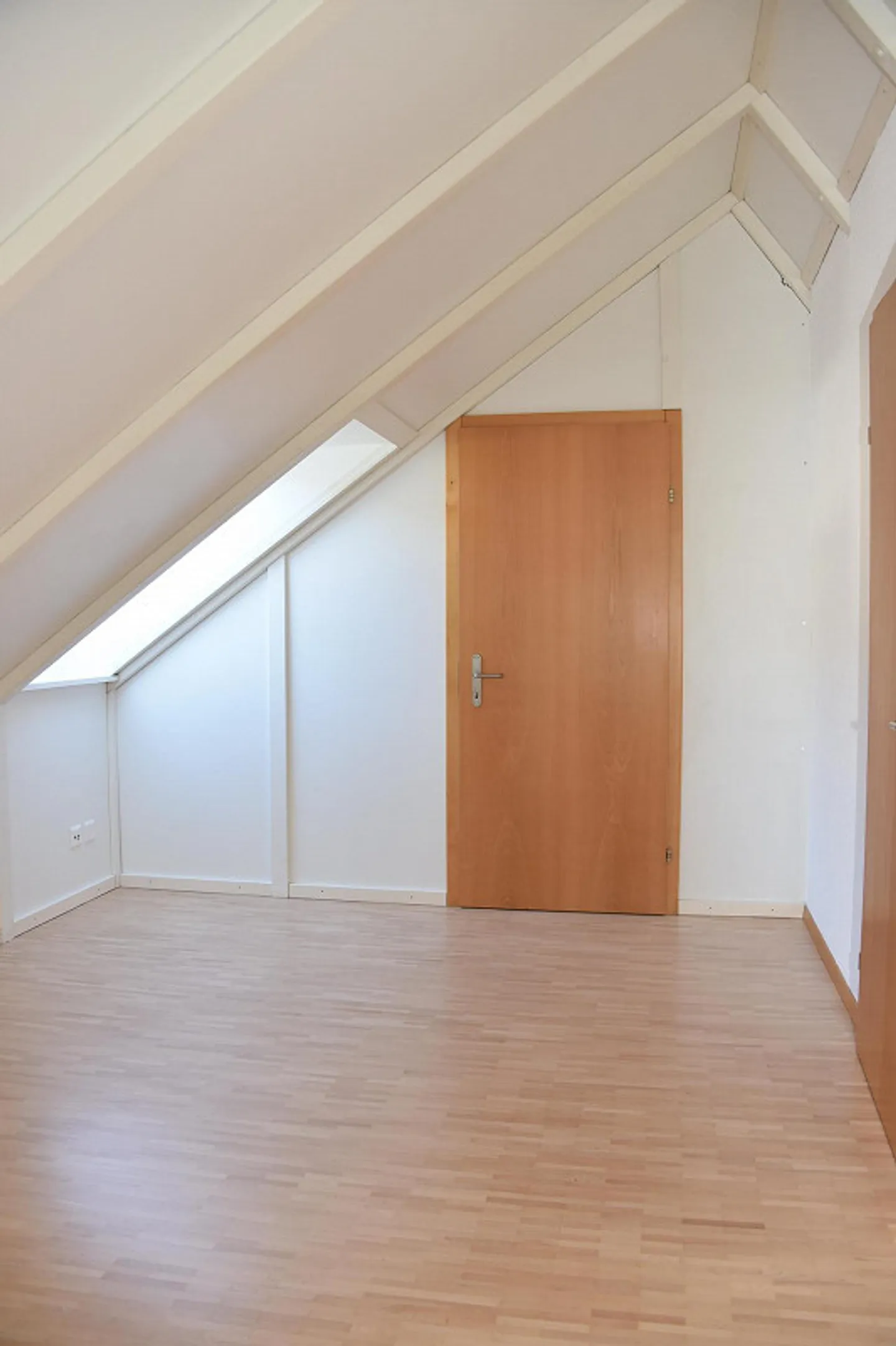 Plenty of Space to Live: Corner Townhouse in a Quiet Location - Photo 21 of 25