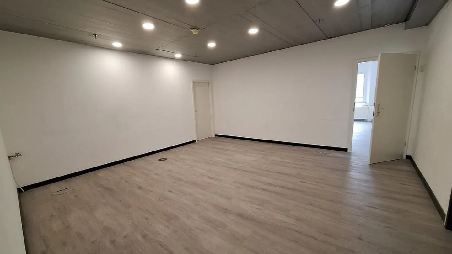 Büro von 165m2 - Av. des Morgines 12, Petit-Lancy - Foto 3 von 6