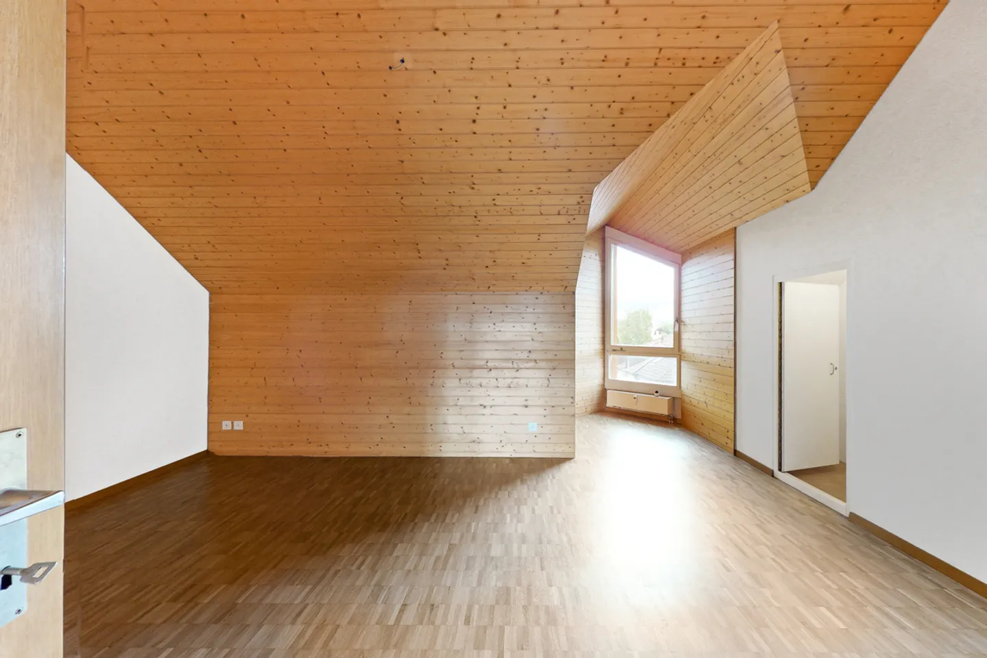 Petit mais bel appartement au cœur de Langenthal - Photo 3 sur 8