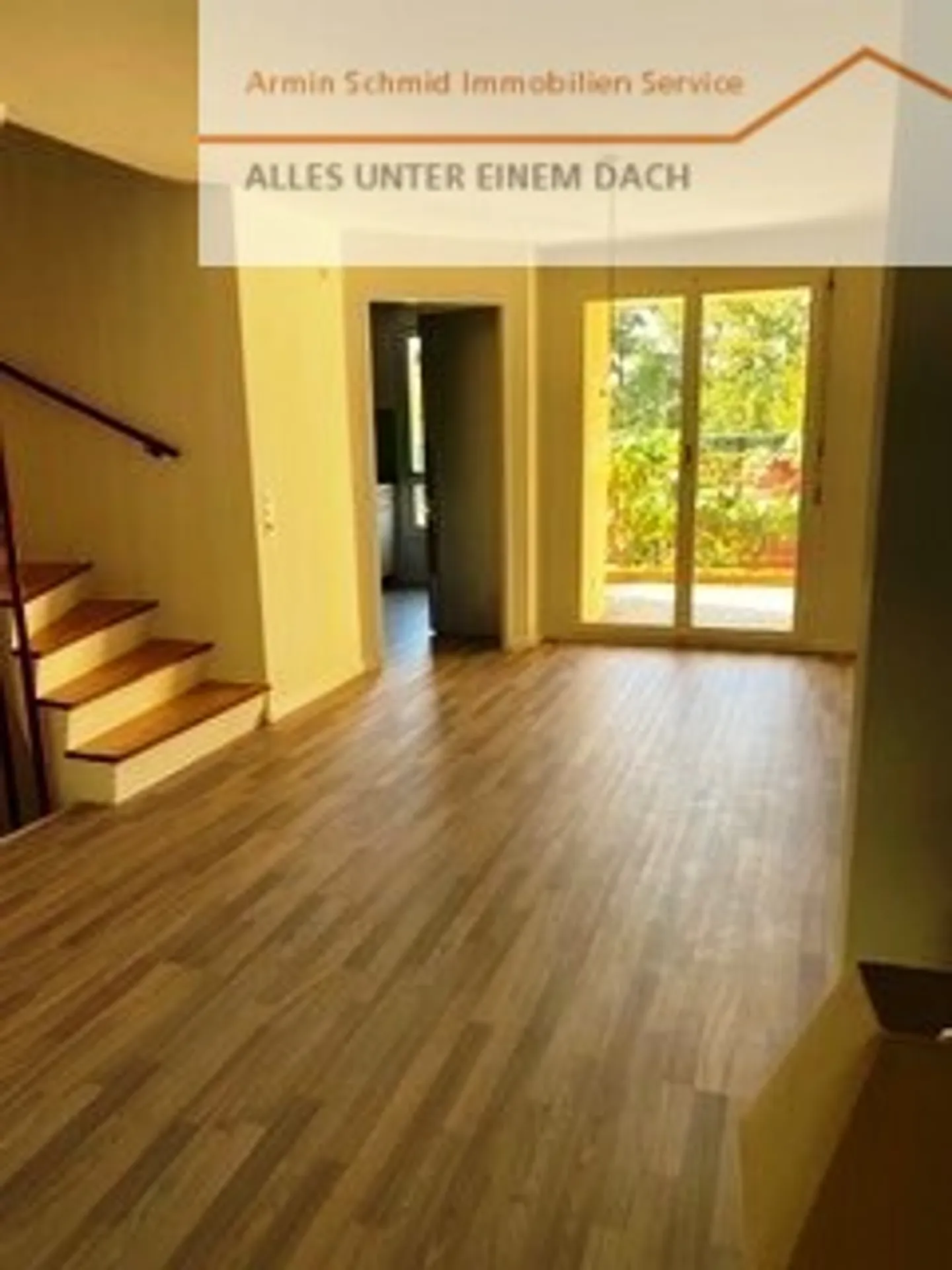 Magnifique maison de ville 4 1/2 pièces avec garage - Photo 2 sur 11