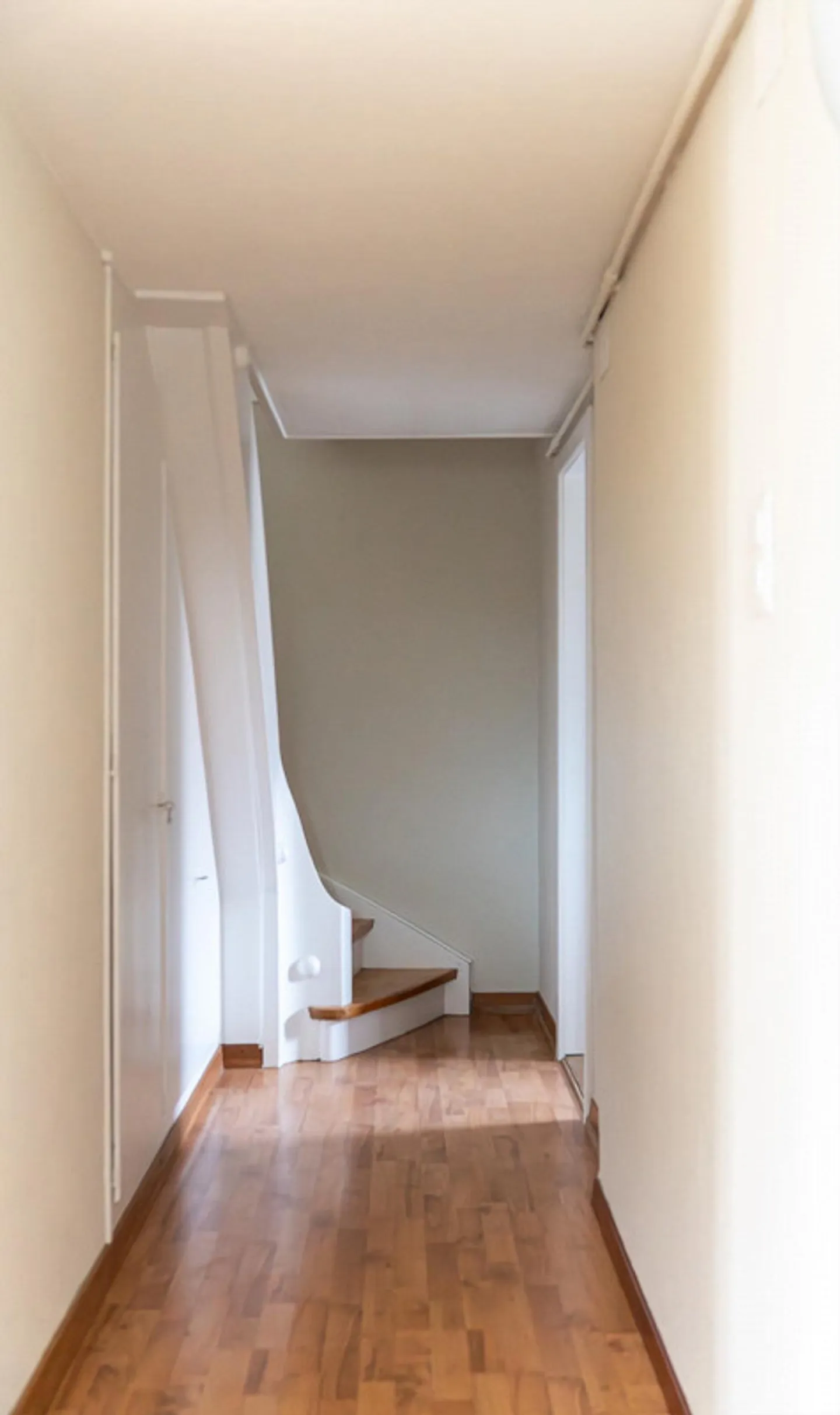Vivere moderno - centralmente e elegantemente ristrutturato - Foto 7 di 13