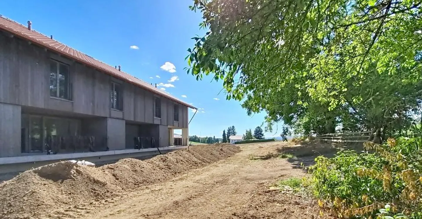 3 contiguous villas 5.5 rooms with private garden in Dompierre - Photo 11 of 11