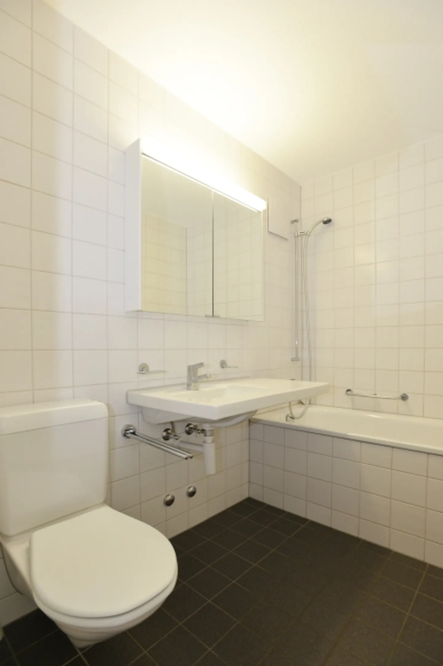 RENT WITHOUT DEPOSIT - We are looking for you! - Photo 4 of 6