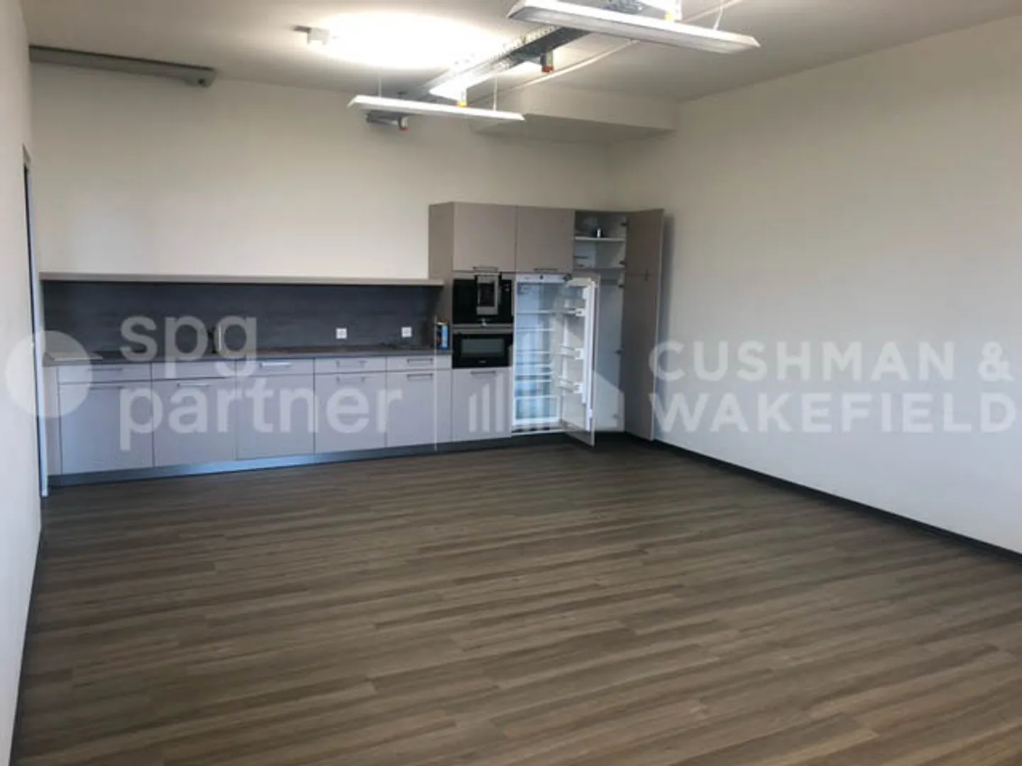 Moderne Logistik- und Büroflächen - Foto 6 von 13