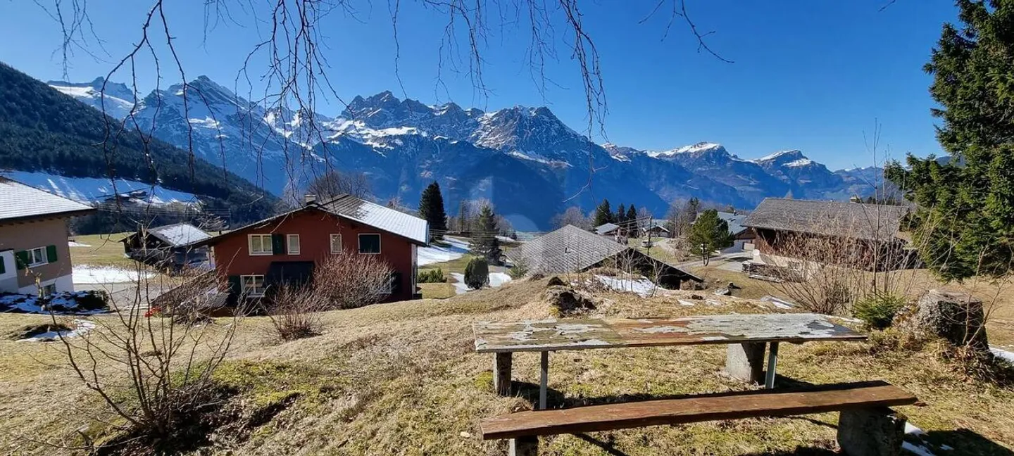 Modernes Luxus-Chalet in Haldi - Foto 1 von 3