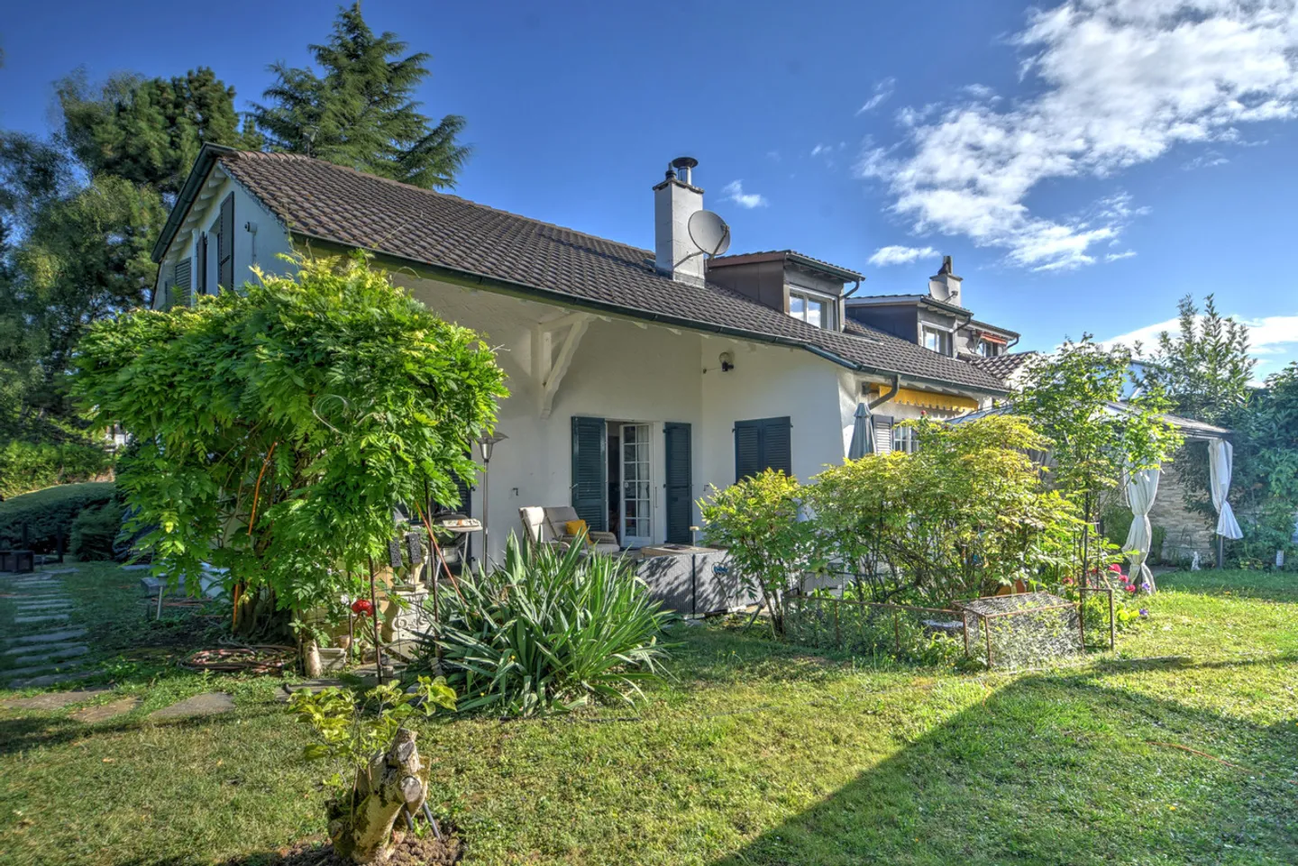 Maison contiguë 6 pièces - Photo 1 sur 10