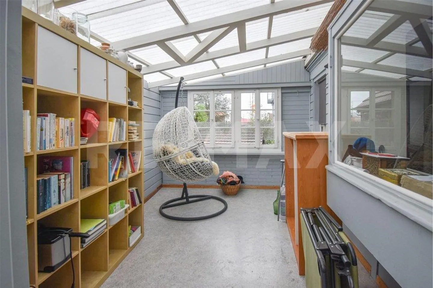 3 Familienhaus an ruhiger, sonniger Lage. Vermietet in gutem Zustand. - Foto 8 von 10