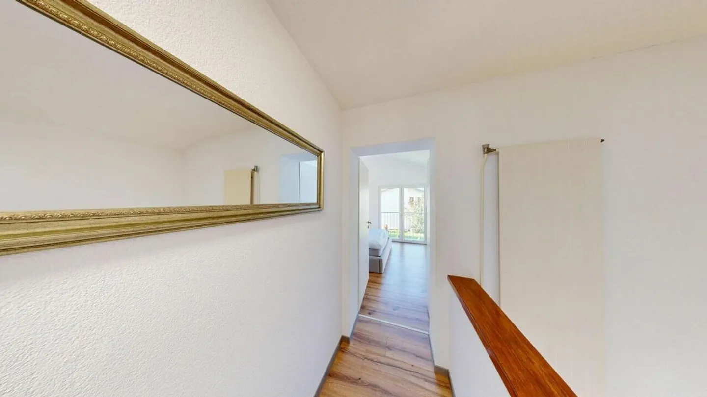 VILLA INDIPENDENTE DI 5,5 STANZE A DULLIKEN - COMPLETAMENTE RISTRUTTURATA - Foto 7 di 14