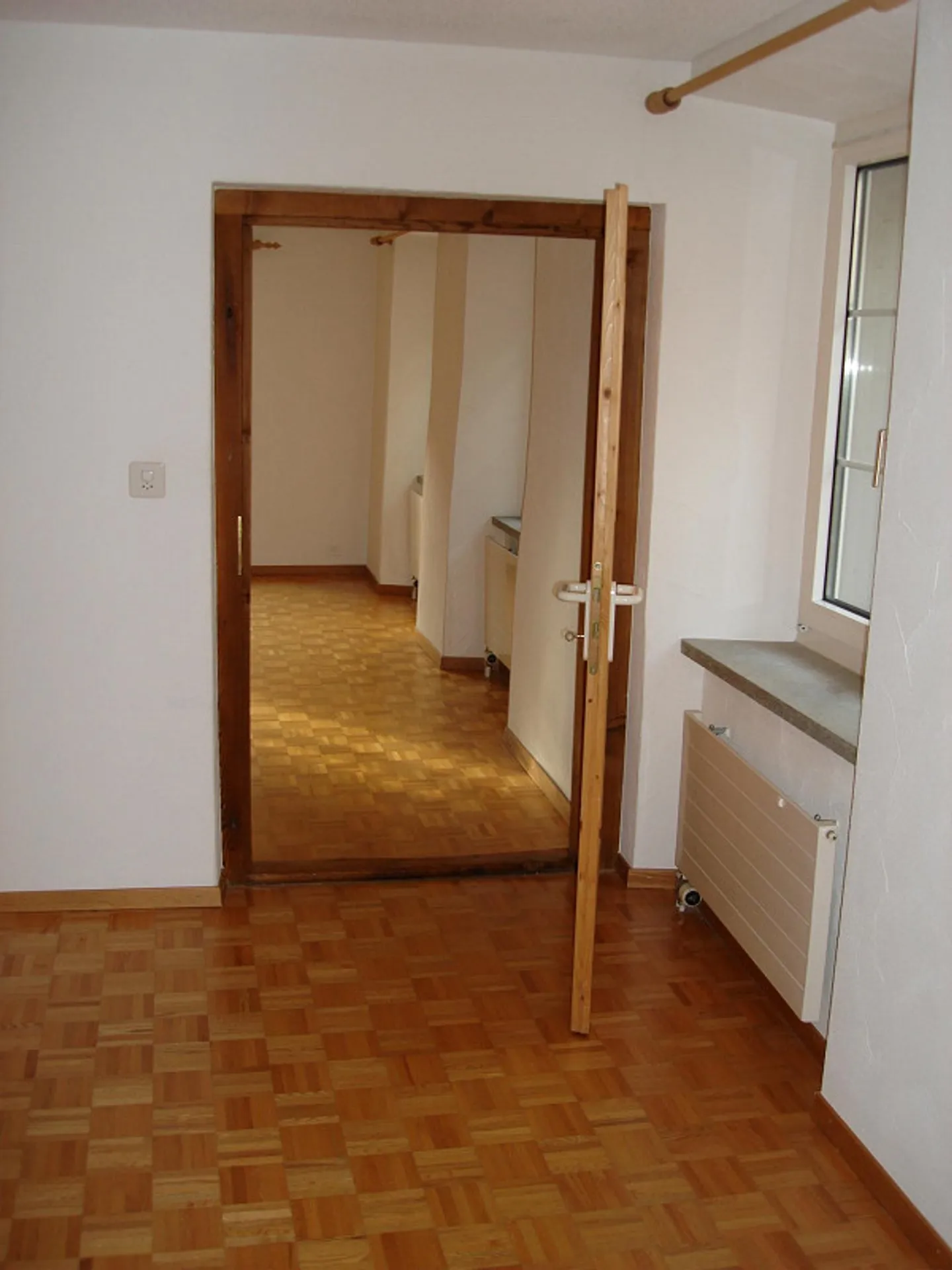 Appartement 2.5 pièces confortable et beau - Photo 4 sur 7