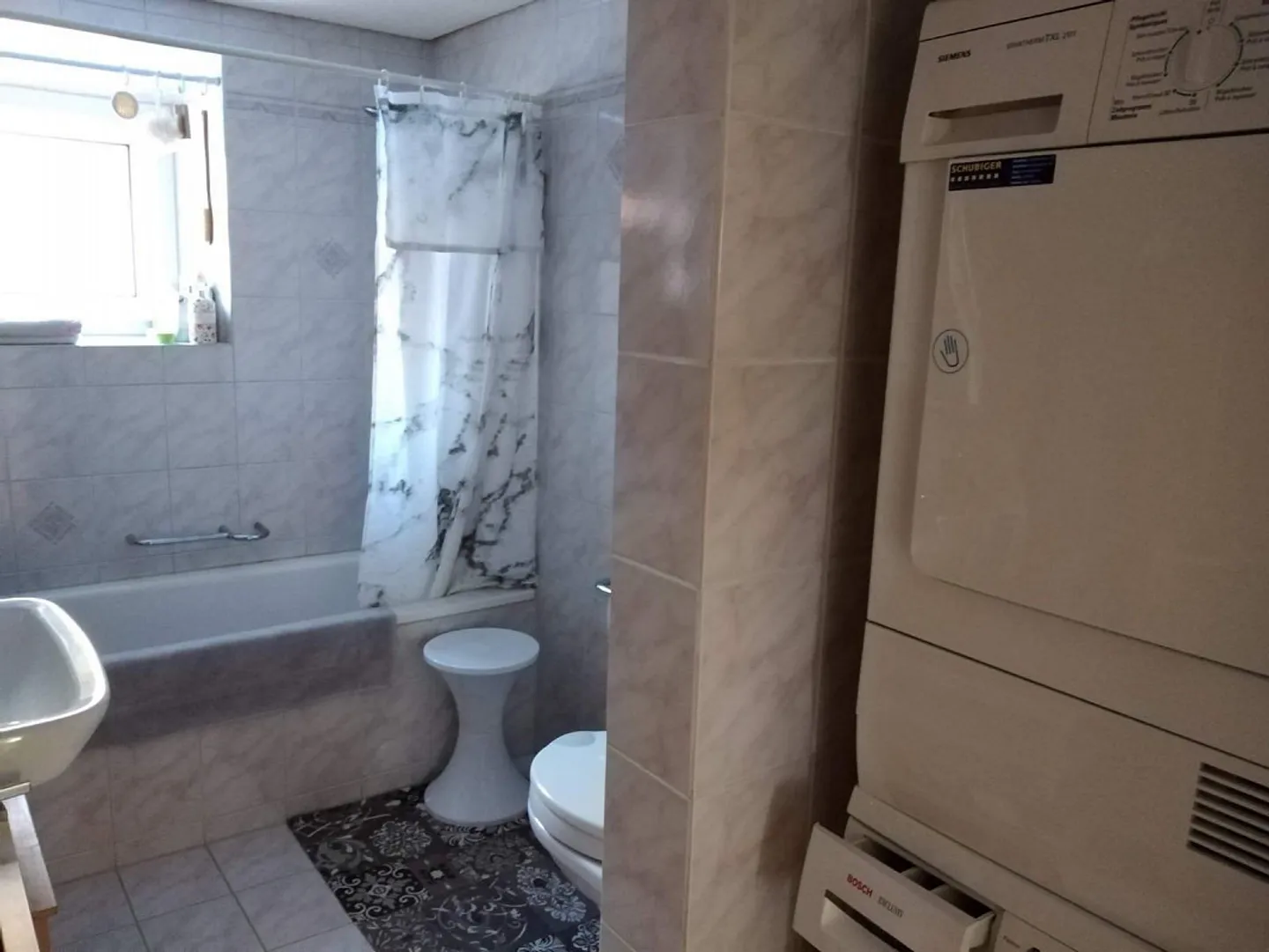 Appartement 2.5 pièces confortable et beau - Photo 7 sur 7