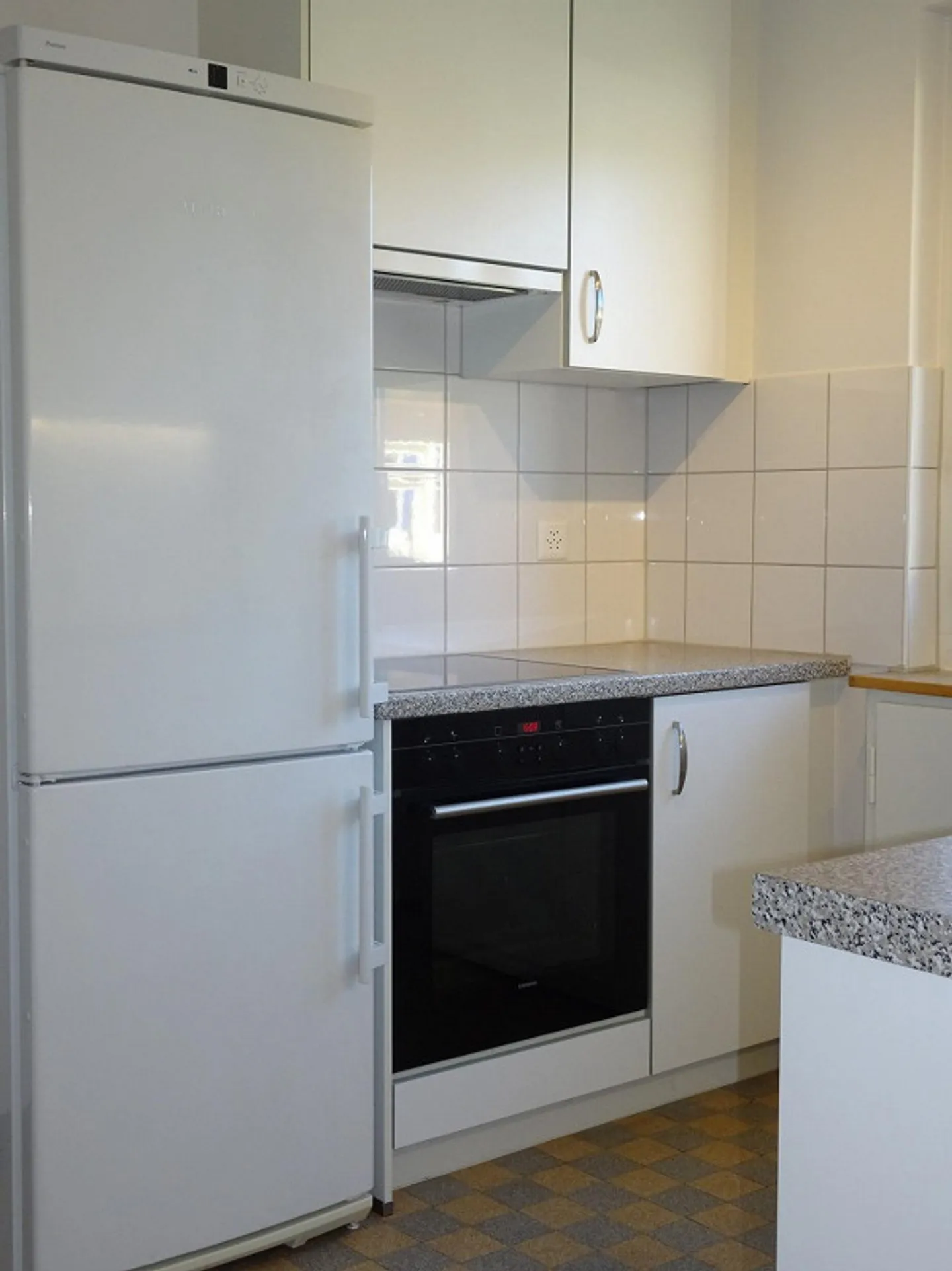 Wohnung mit Terrasse - Foto 4 von 6