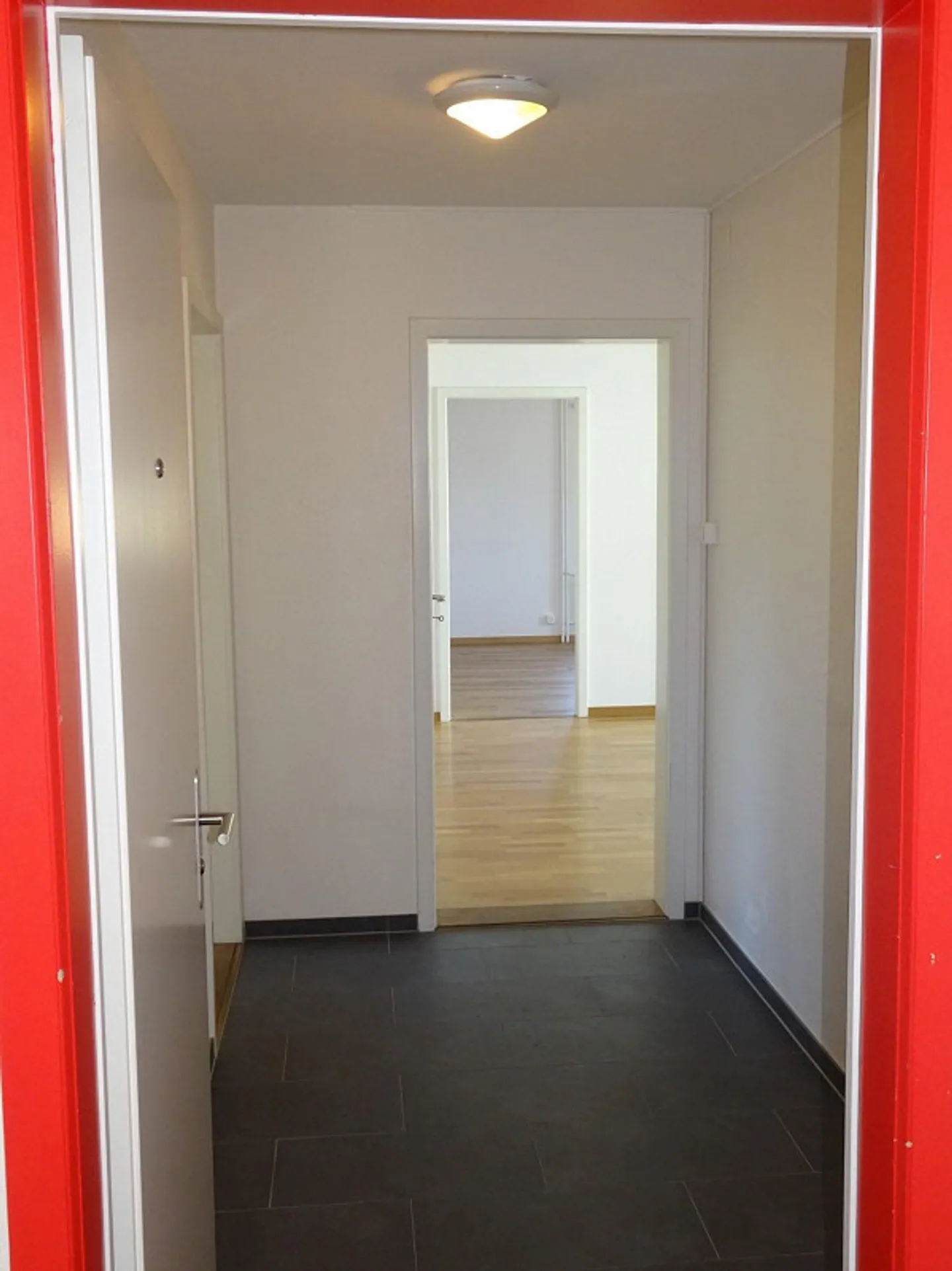 Wohnung mit Terrasse - Foto 2 von 6