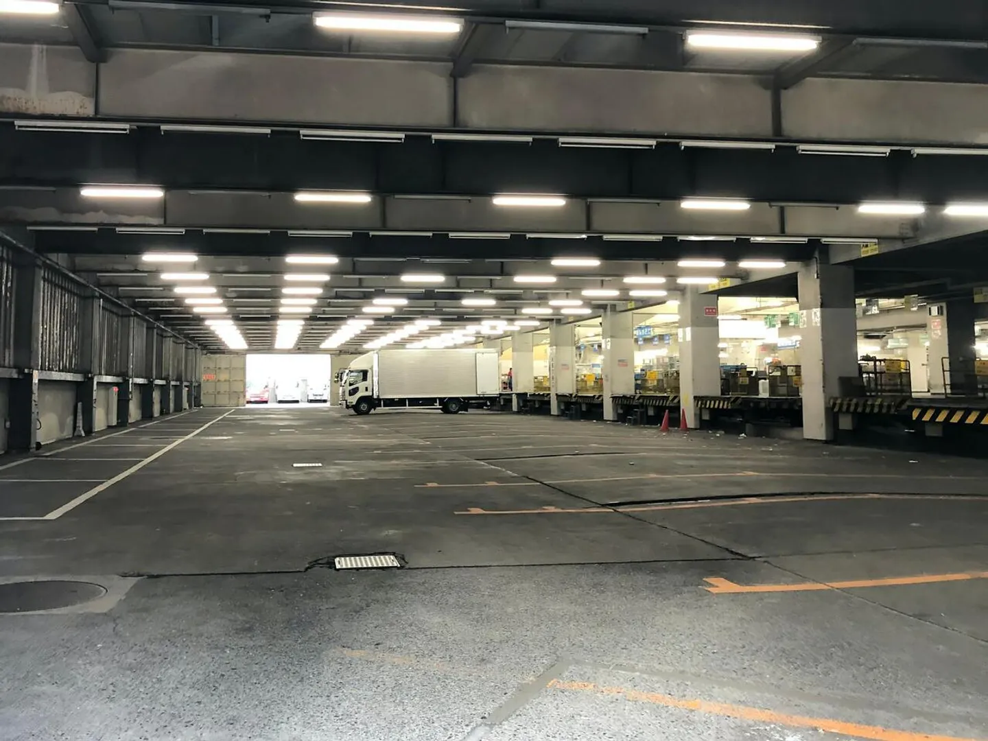 Attico di circa 4500 m2 + magazzino // consegna inizio 2024 - Foto 2 di 10
