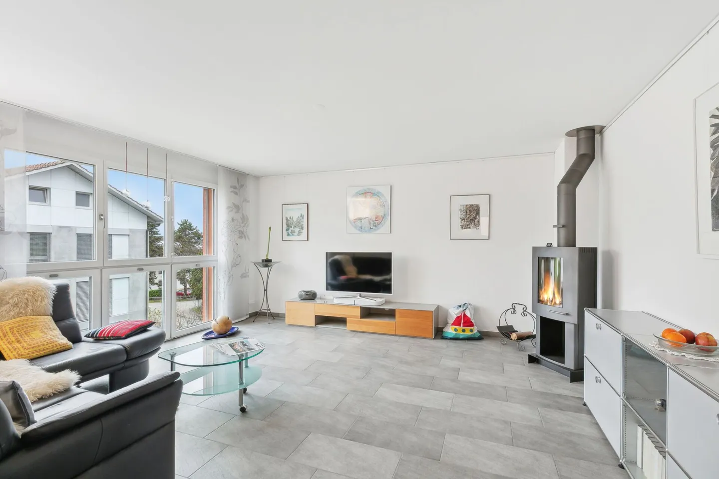 Appartement attrayant de 4,5 pièces avec loggia spacieuse - Photo 4 sur 7