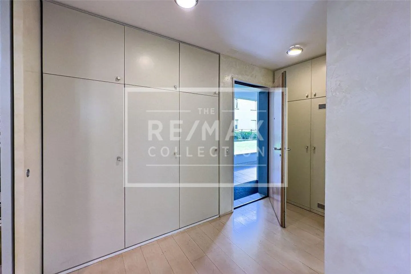 Duplex apartment with garden in central area - Photo 8 of 13