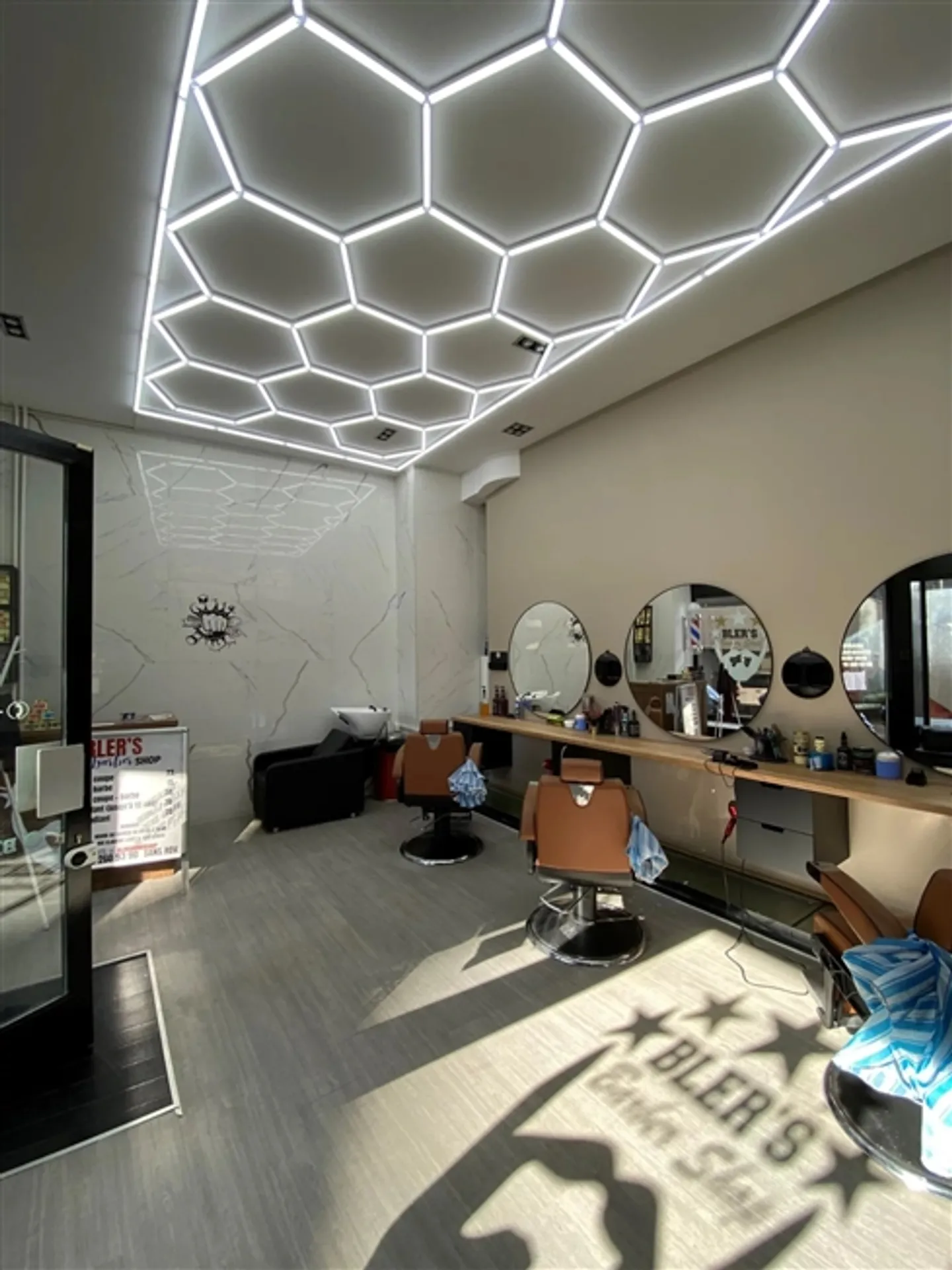 Passage for rent in Saint-Gervais - Photo 3 of 3