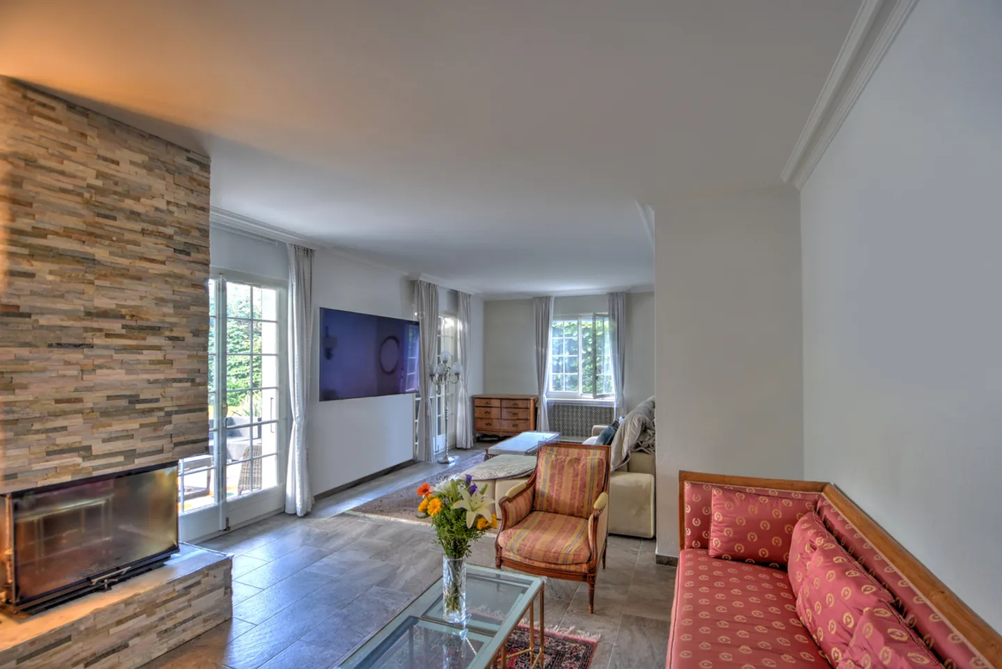 Maison contiguë 6 pièces - Photo 3 sur 10