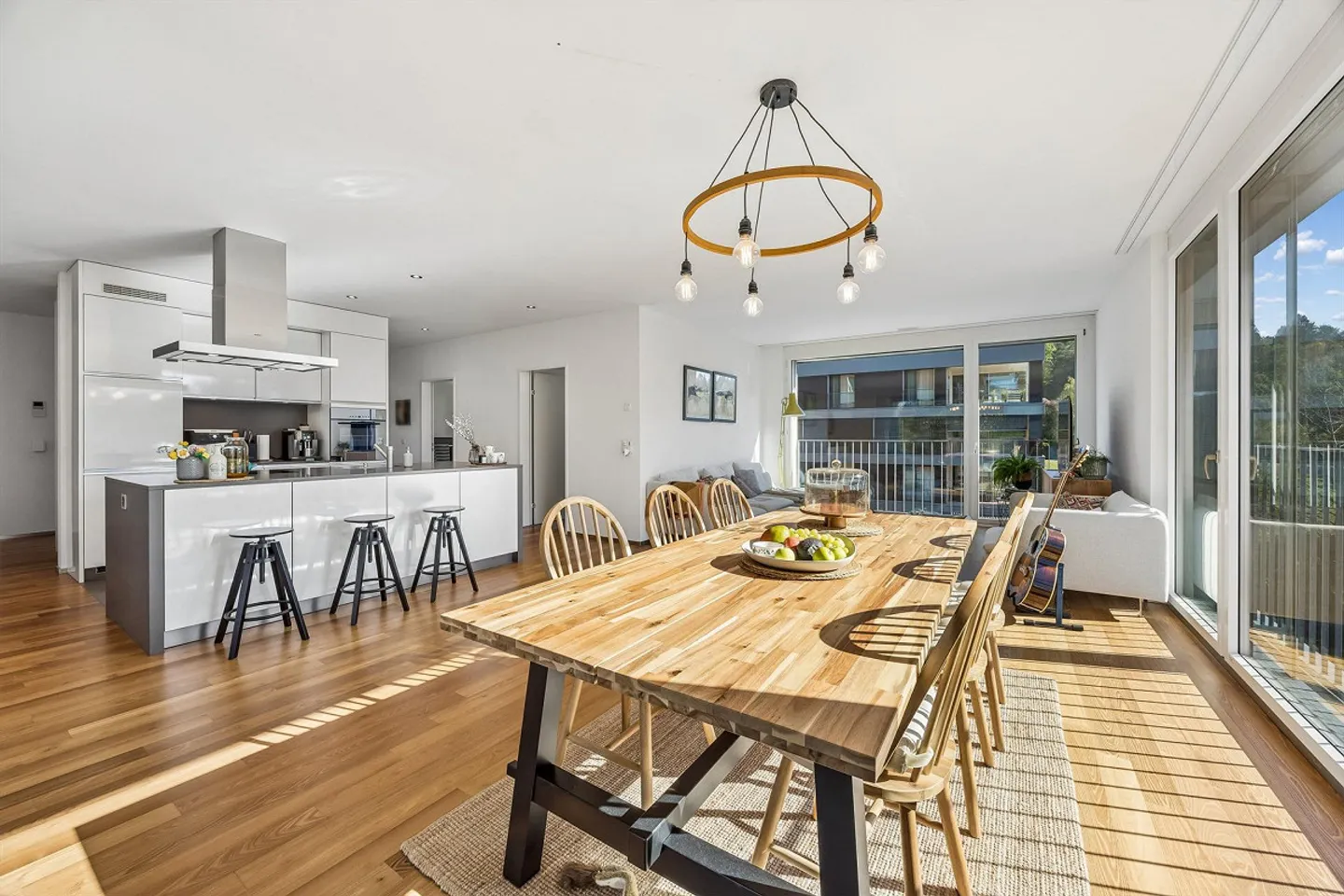 Geräumige Wohnung mit Balkon - Foto 4 von 13