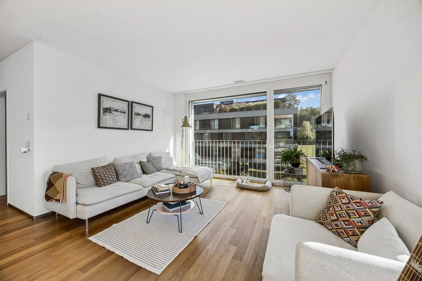 Geräumige Wohnung mit Balkon - Foto 6 von 13