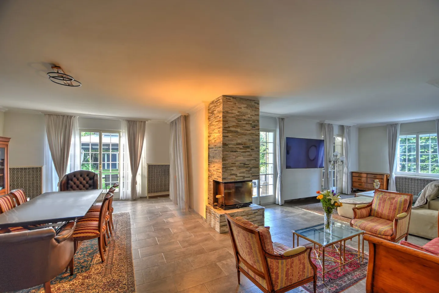 Maison contiguë 6 pièces - Photo 4 sur 10