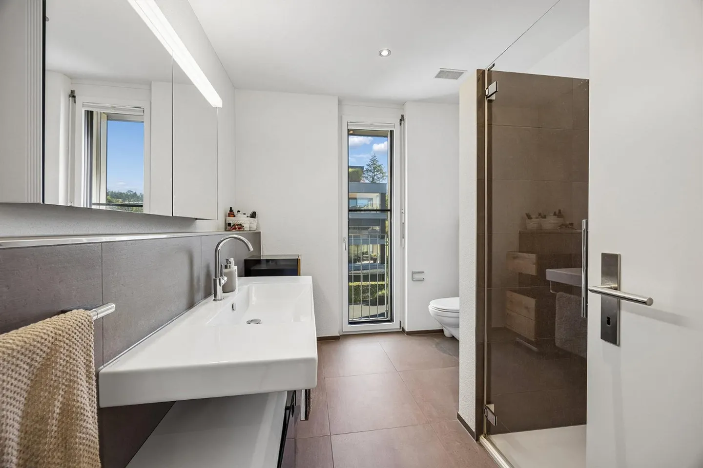Geräumige Wohnung mit Balkon - Foto 9 von 13