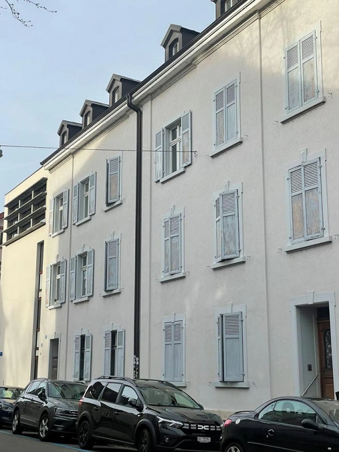 Altbauwohnung im 3-Zimmerwohnung im EG mit Hobbyraum - Photo 1 of 10