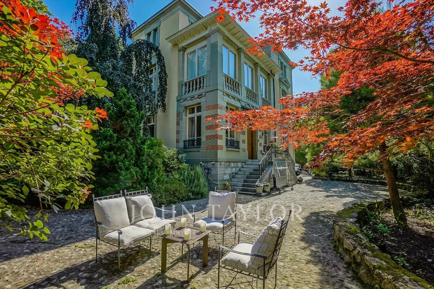 Villa privata vicino al lago - Foto 1 di 13