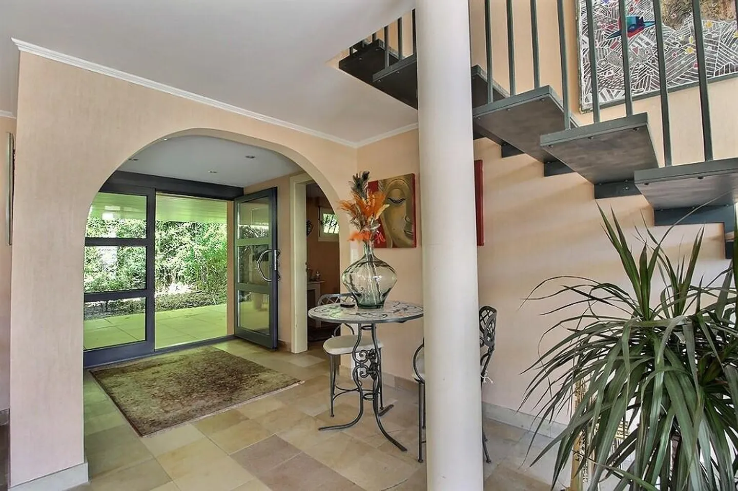 Casa con 9 stanze - Foto 16 di 30