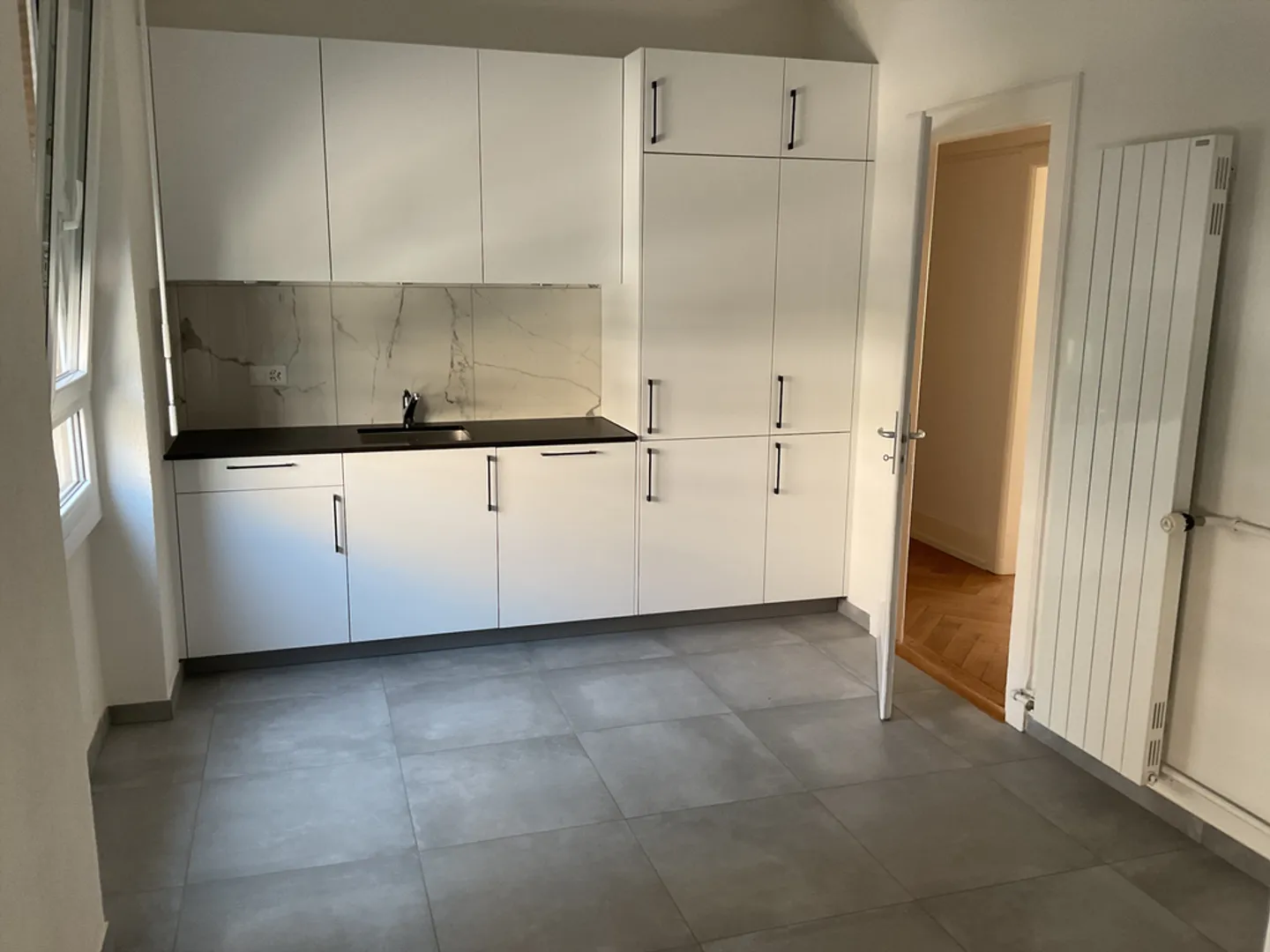 3.5 Room Apartment - Photo 4 of 7